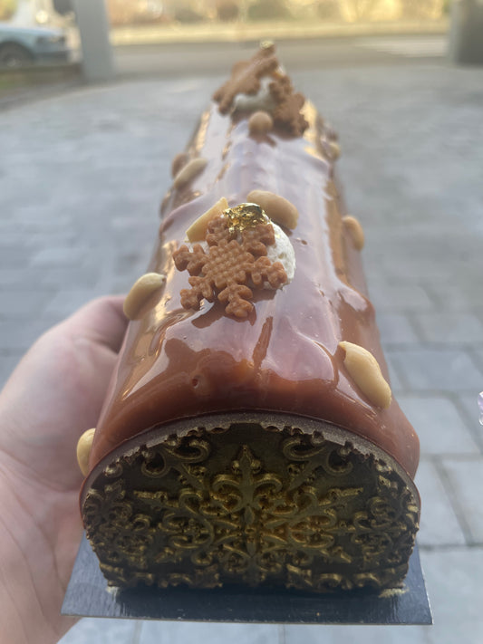 Bûche Pirouette Cacahuète